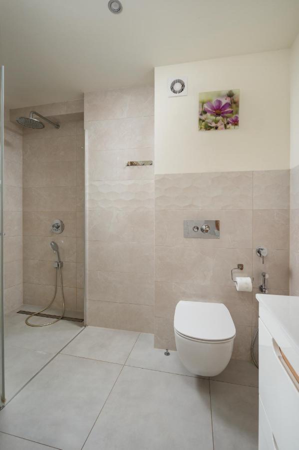 Apartament Albatros 75M Z Ogrodkiem Leilighet Warszawa Eksteriør bilde